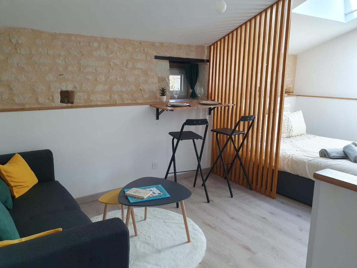 Studio Confort, Charme & Tranquilite Beaumont  ภายนอก รูปภาพ
